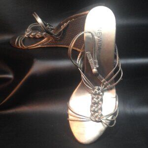 Vicky Nevada Pewter Grey Sandals